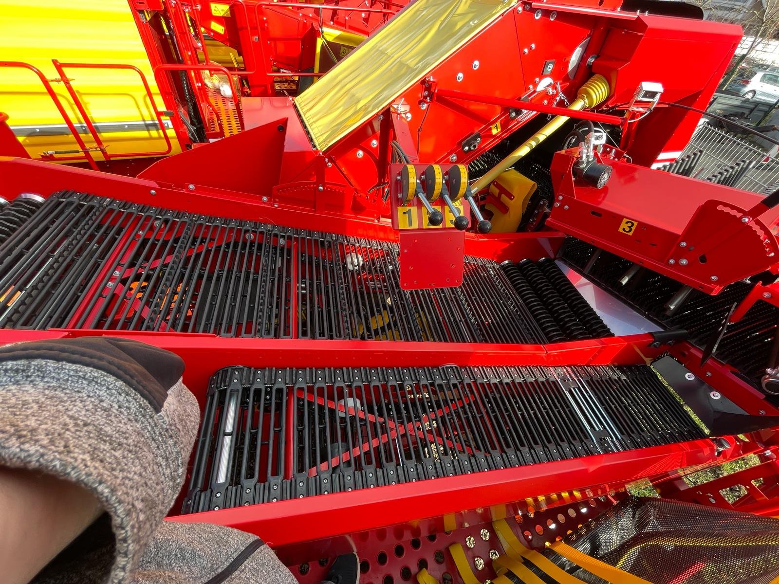 Kartoffelvollernter van het type Grimme SE 140 UB, Neumaschine in Dannstadt-Schauernheim (Foto 13)