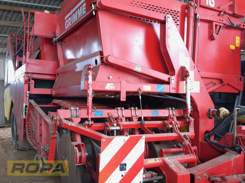 Kartoffelvollernter of the type Grimme SE 170-60 UB, Neumaschine in Viersen