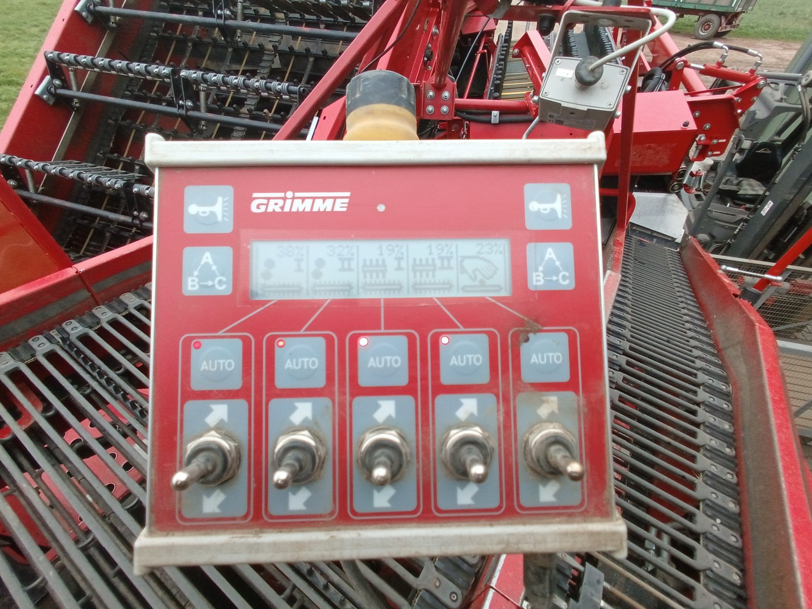 Kartoffelvollernter tip Grimme SE 260, Gebrauchtmaschine in Thomasburg (Poză 26)