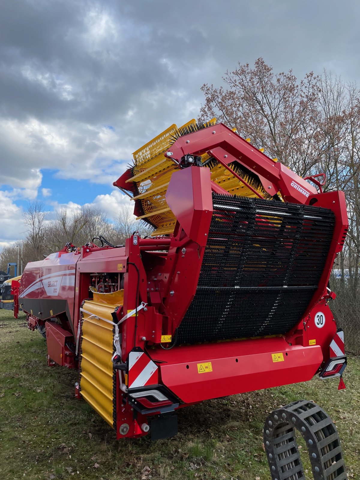 Kartoffelvollernter of the type Grimme Select 200, Neumaschine in Tüttleben (Picture 2)