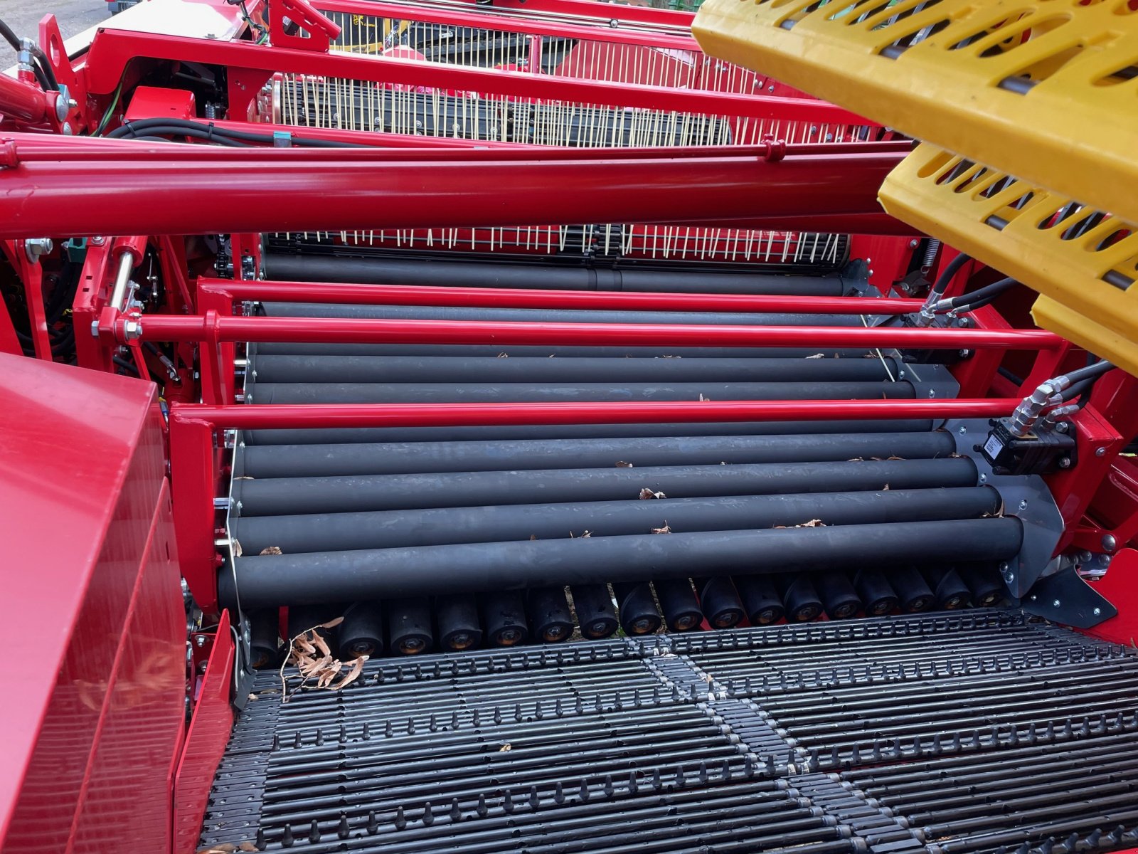 Kartoffelvollernter of the type Grimme Select 200, Neumaschine in Tüttleben (Picture 5)