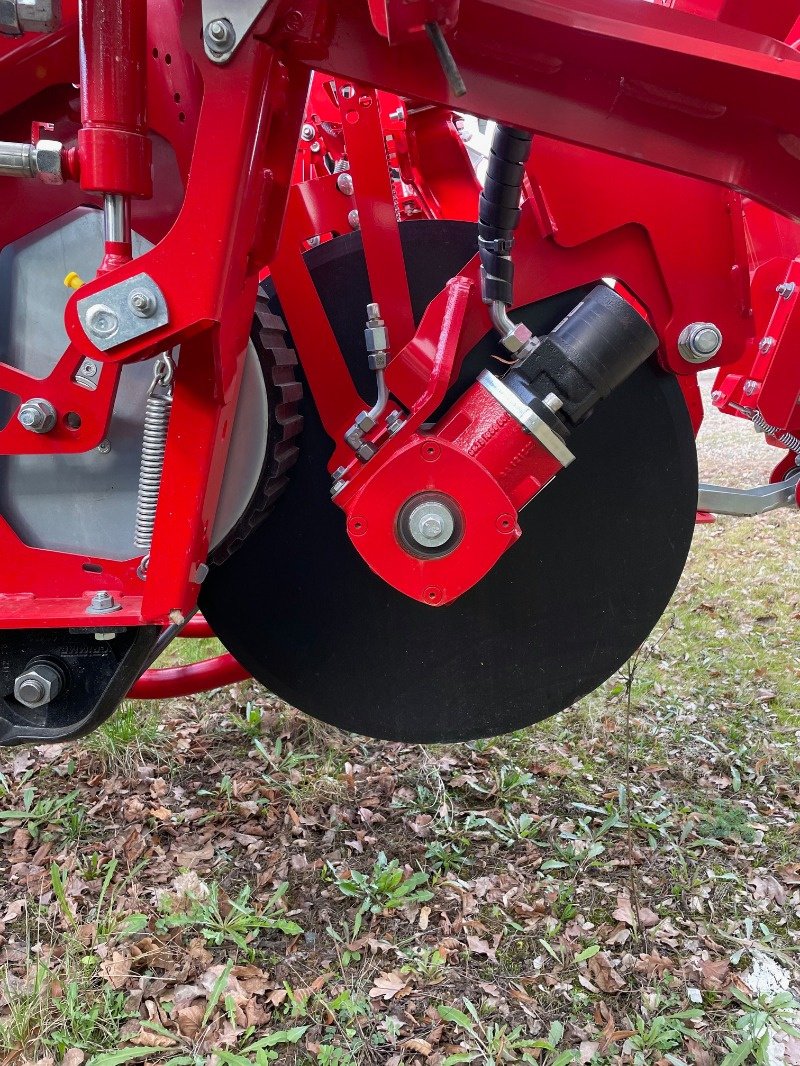 Kartoffelvollernter of the type Grimme Select 200, Neumaschine in Tüttleben (Picture 13)