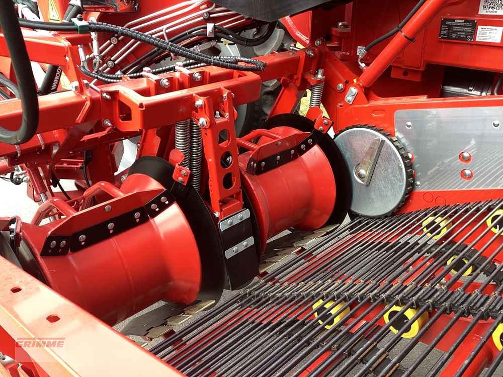 Kartoffelvollernter des Typs Grimme VARITRON 270 PLATINUM, Neumaschine in Damme (Bild 9)