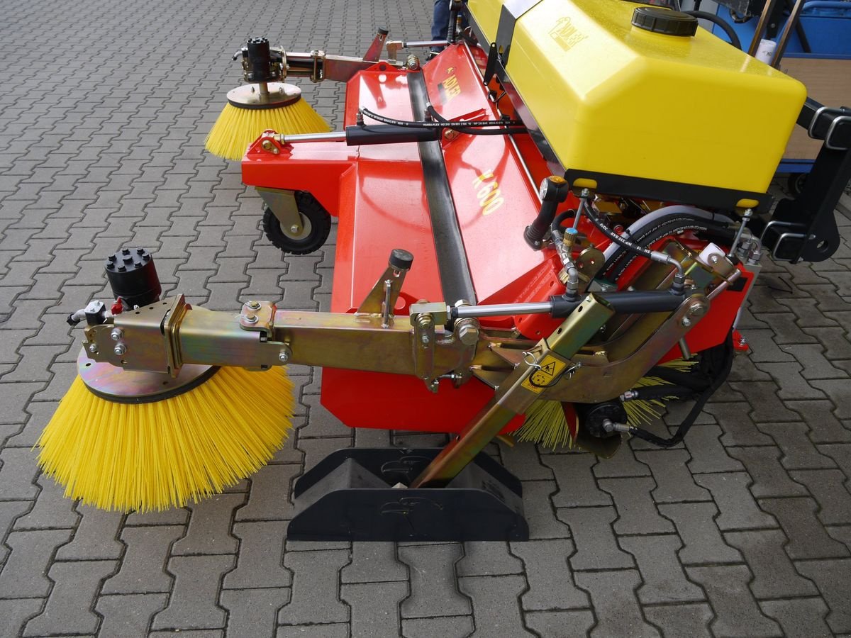 Kehrmaschine del tipo Adler Arbeitsmaschinen K600 KEHRMASCHINE Hoflader Radlader Teleskoplade, Neumaschine en Aigen-Schlägl (Imagen 17)