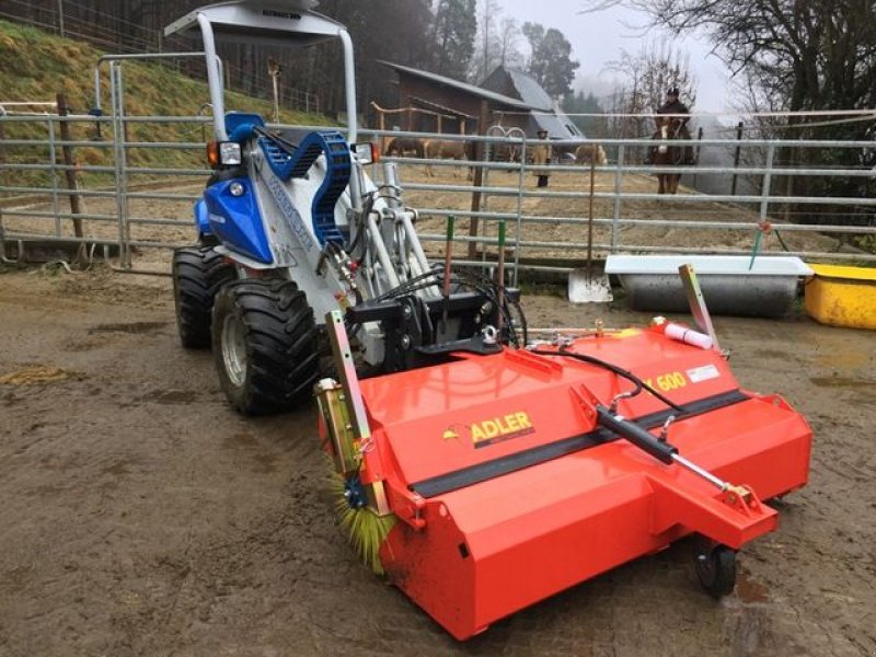 Kehrmaschine del tipo Adler Arbeitsmaschinen K600 KEHRMASCHINE Hoflader Radlader Teleskoplade, Neumaschine en Aigen-Schlägl (Imagen 12)