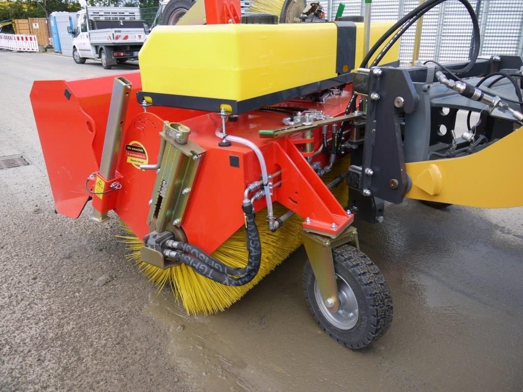 Kehrmaschine tip Adler Arbeitsmaschinen K750 KEHRMASCHINE Radlader Teleskoplader Traktor, Neumaschine in Aigen-Schlägl (Poză 8)