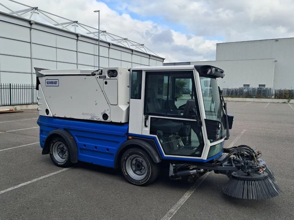 Kehrmaschine Türe ait Aebi Swingo 200+ Compact, 62kw automatic, Gebrauchtmaschine içinde Groningen (resim 10)