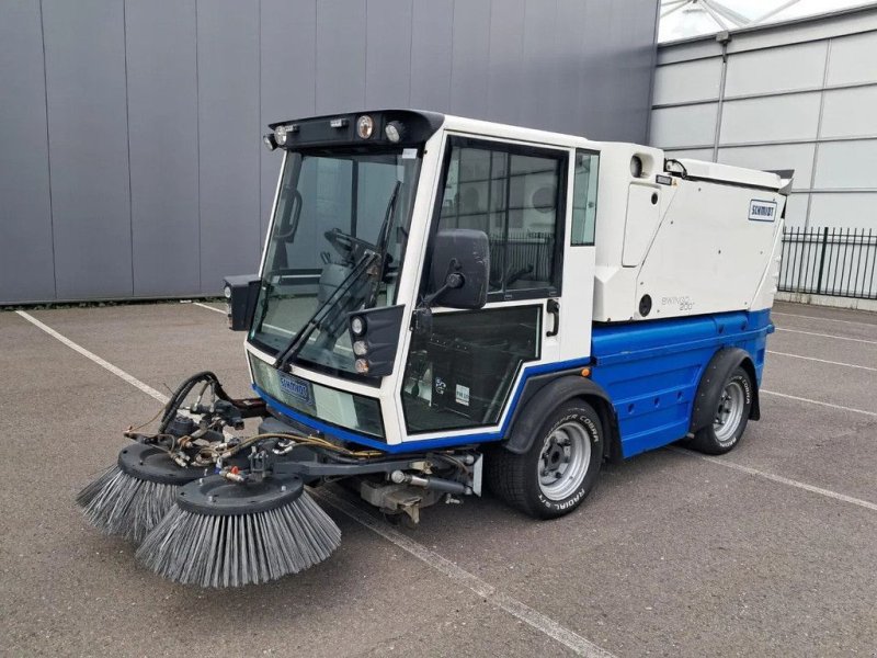 Kehrmaschine typu Aebi Swingo 200+ Compact, 62kw automatic, Gebrauchtmaschine v Groningen (Obrázek 1)