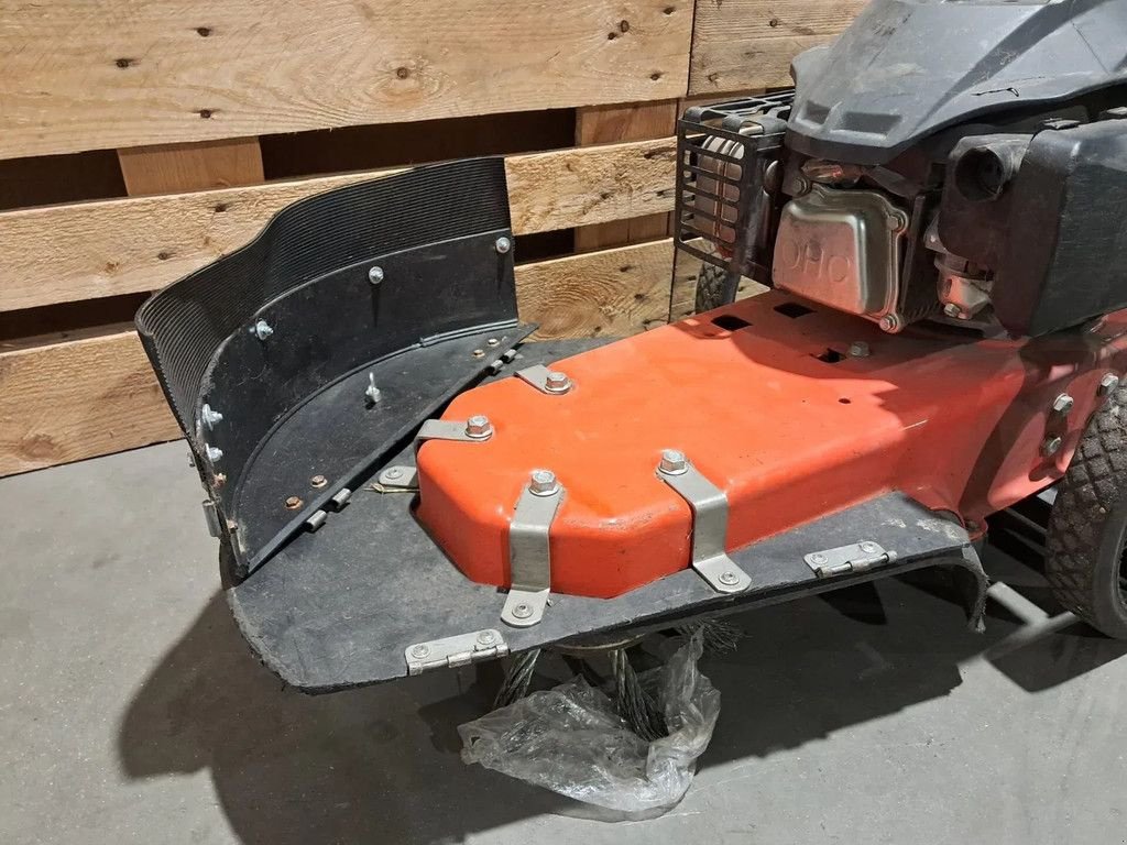 Kehrmaschine от тип Ariens Onkruidborstelmachine, Gebrauchtmaschine в Groningen (Снимка 11)