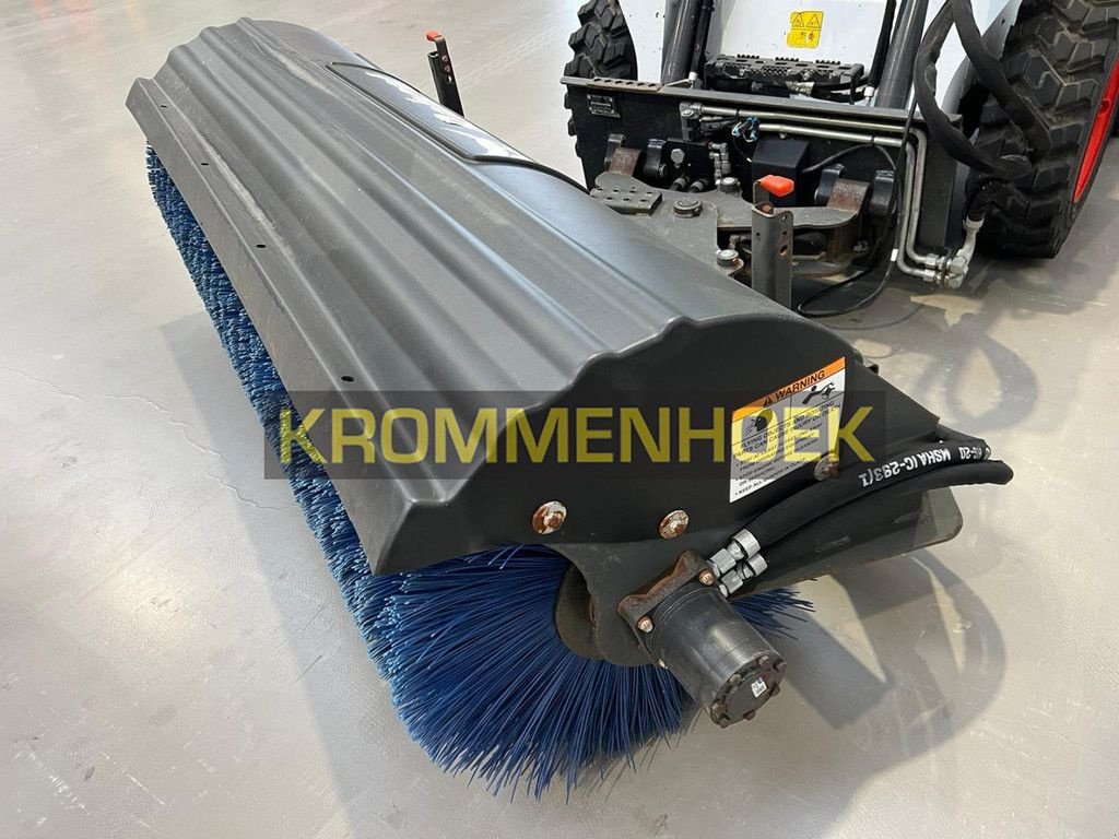 Kehrmaschine типа Bobcat Angle broom, Gebrauchtmaschine в Apeldoorn (Фотография 8)