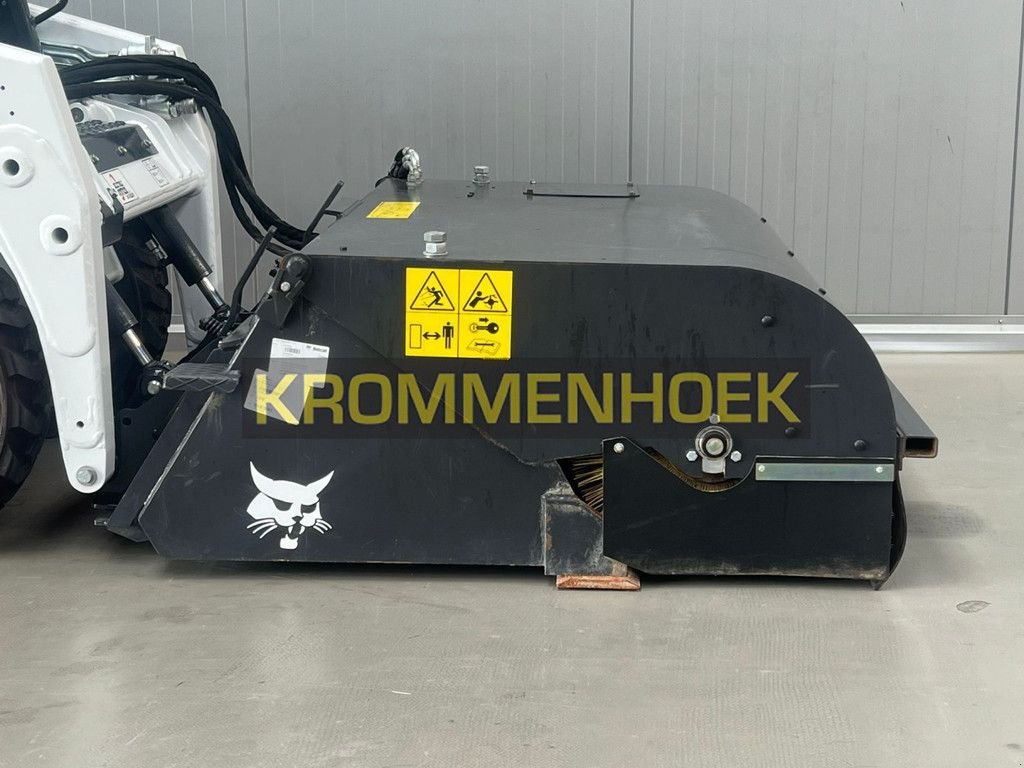 Kehrmaschine del tipo Bobcat sweeper 140, Gebrauchtmaschine In Apeldoorn (Immagine 5)