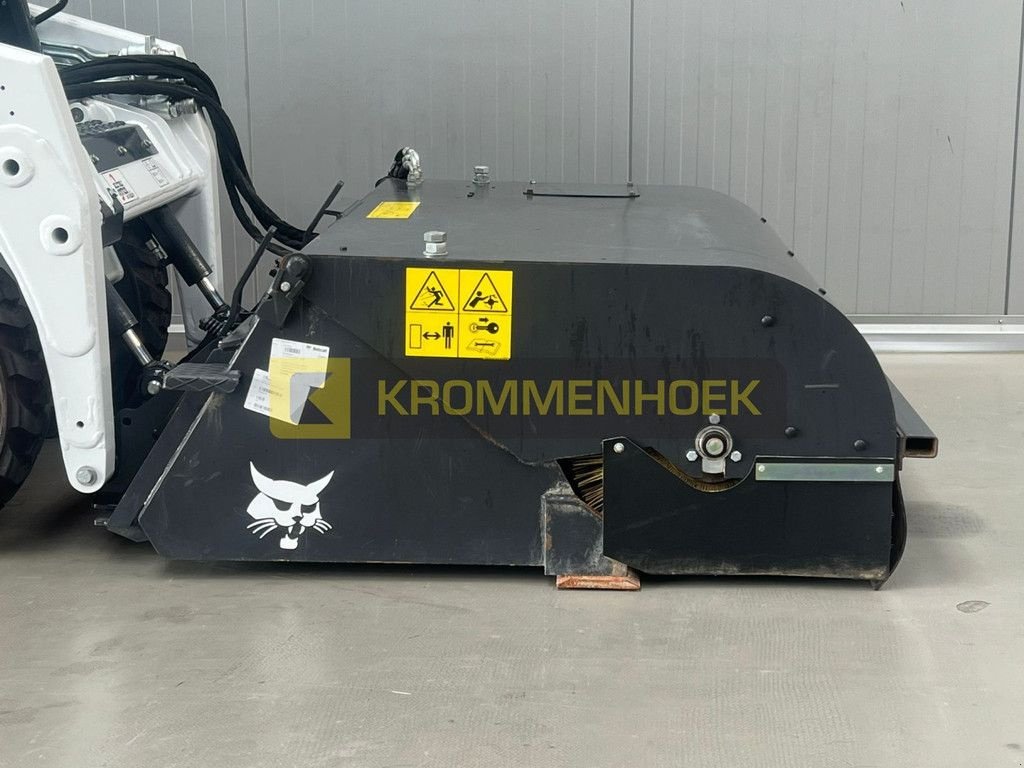 Kehrmaschine Türe ait Bobcat sweeper 140, Gebrauchtmaschine içinde Apeldoorn (resim 5)