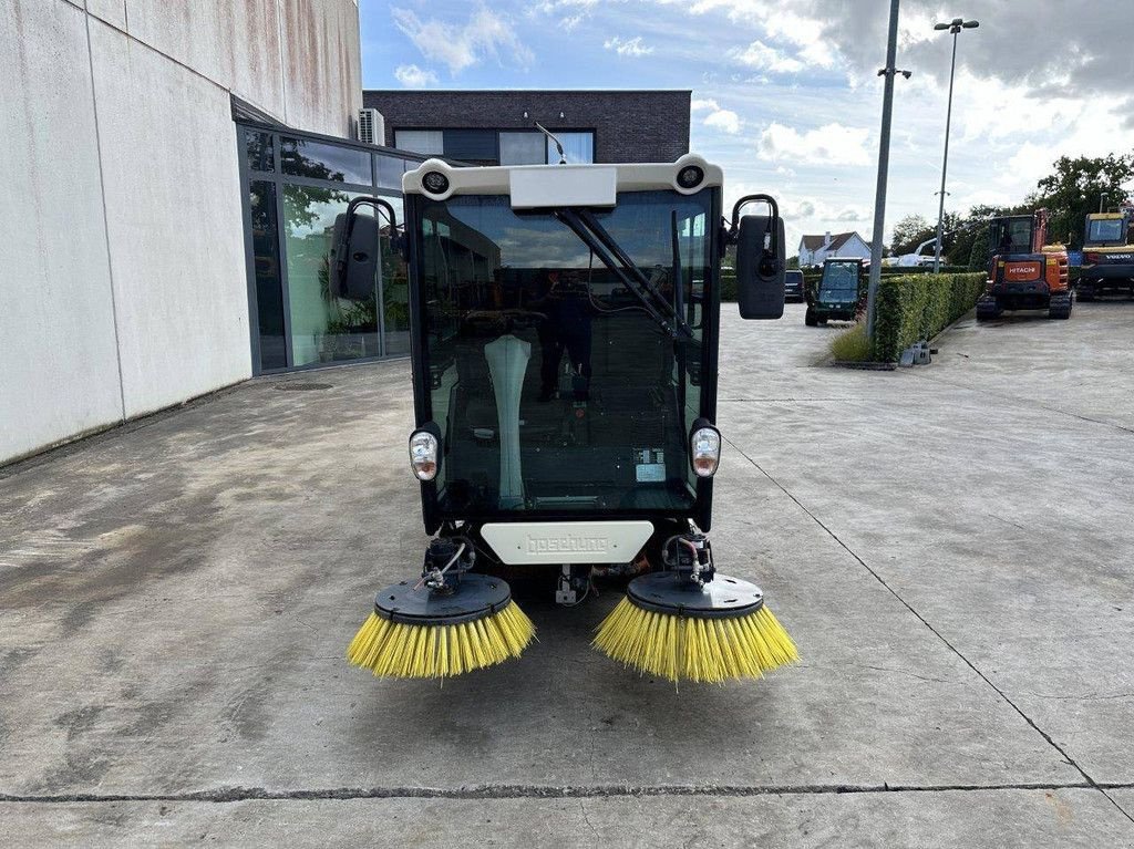 Kehrmaschine del tipo Bosch S2, Gebrauchtmaschine en Antwerpen (Imagen 2)