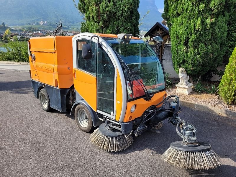 Kehrmaschine типа Bucher City Cat CC 2020 - GB039, Gebrauchtmaschine в Eppan (BZ) (Фотография 1)