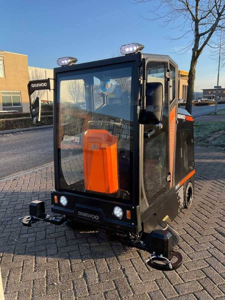 Kehrmaschine del tipo Daewoo DAS100, Neumaschine en Antwerpen (Imagen 1)