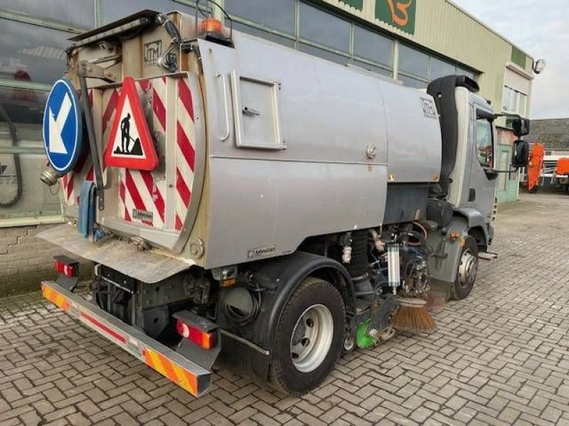 Kehrmaschine des Typs DAF 55.220, Gebrauchtmaschine in Roosendaal (Bild 3)