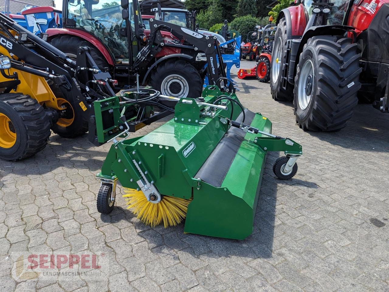 Kehrmaschine типа Düvelsdorf STRATOS PROFI 270 D-LOCK, Neumaschine в Groß-Umstadt (Фотография 1)