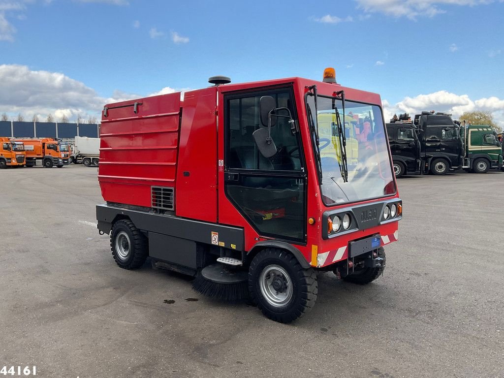 Kehrmaschine van het type Dulevo 200 Quattro, Gebrauchtmaschine in ANDELST (Foto 3)