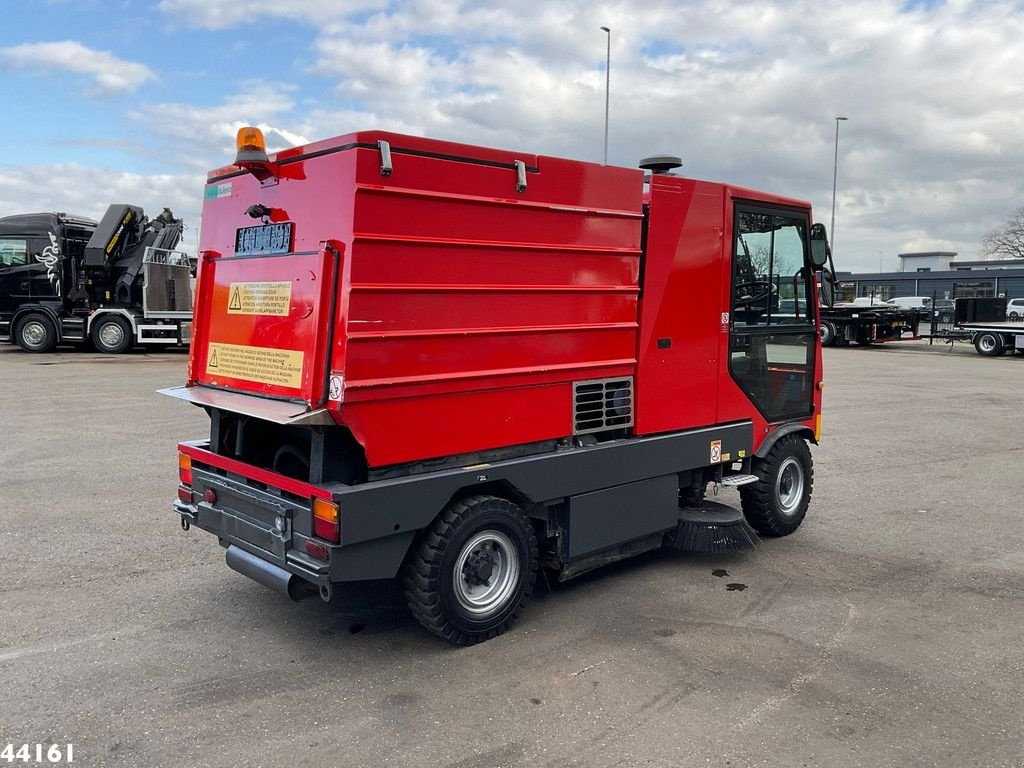 Kehrmaschine van het type Dulevo 200 Quattro, Gebrauchtmaschine in ANDELST (Foto 4)