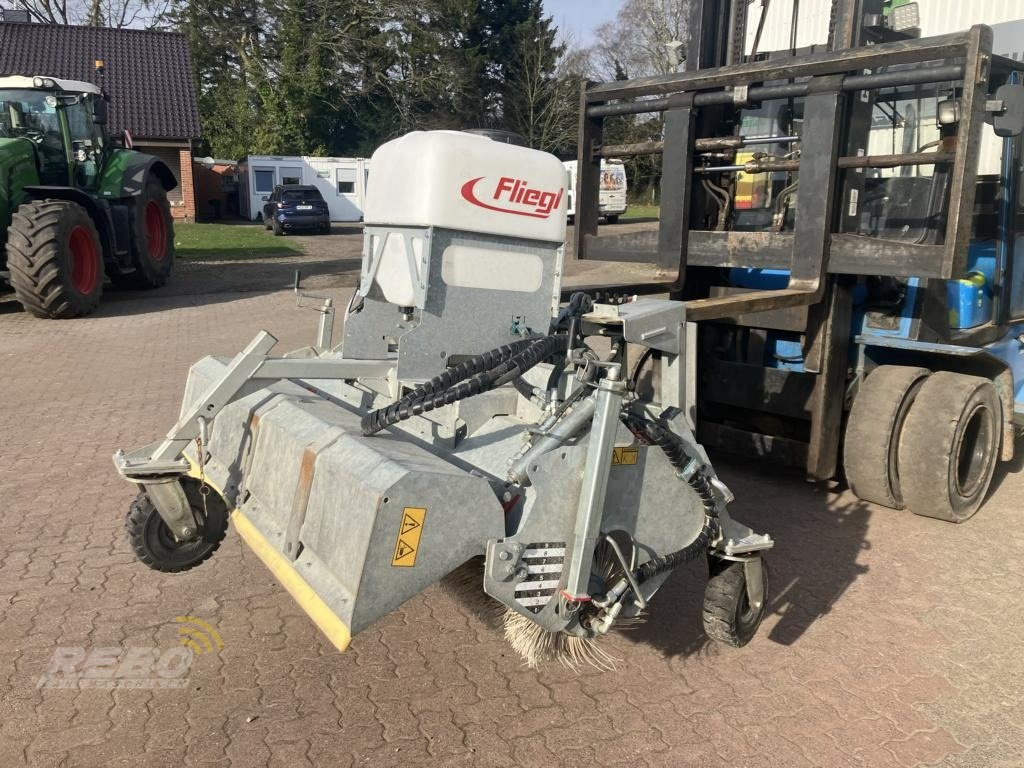 Kehrmaschine του τύπου Fliegl KEH 1850 TYPE 600, Gebrauchtmaschine σε Visbek/Rechterfeld (Φωτογραφία 1)