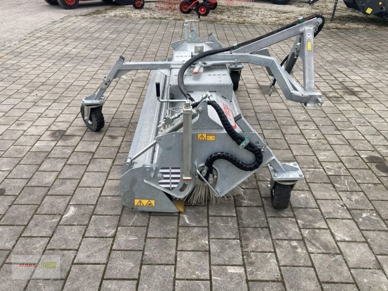 Kehrmaschine a típus Fliegl KEHRMASCHINE - TYP 600, Neumaschine ekkor: Moos / Langenisarhofen (Kép 3)