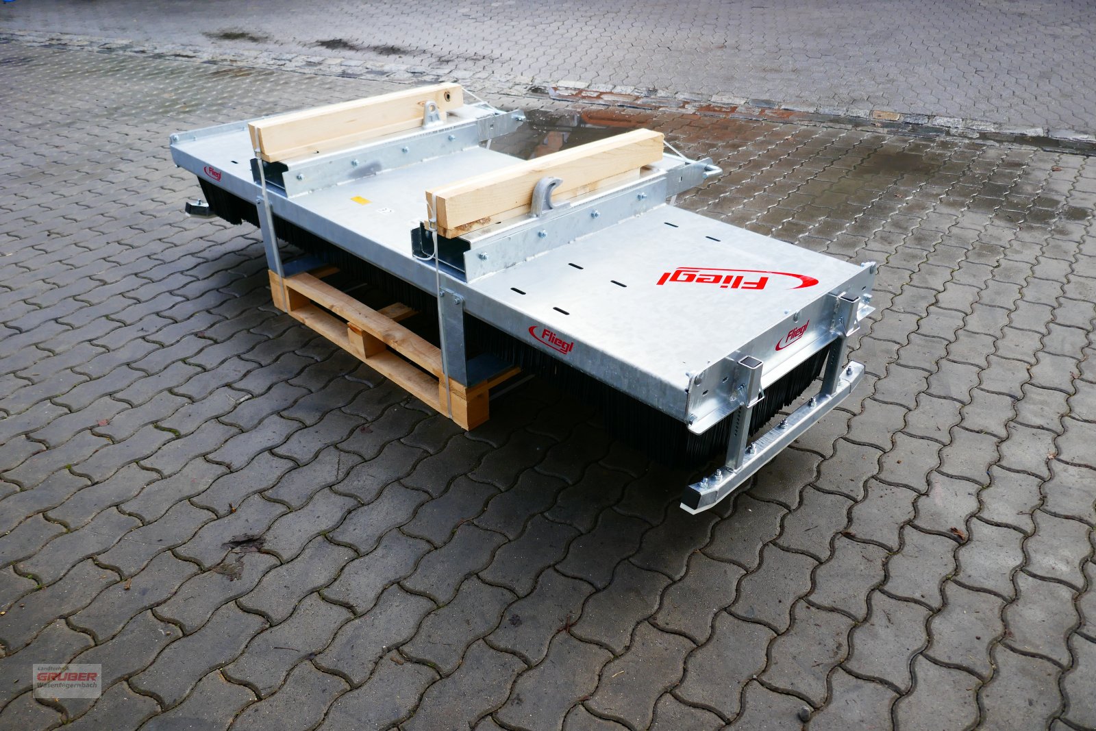 Kehrmaschine tipa Fliegl Löwe 2500 mm - 8 Besenreihen, Neumaschine u Dorfen (Slika 5)