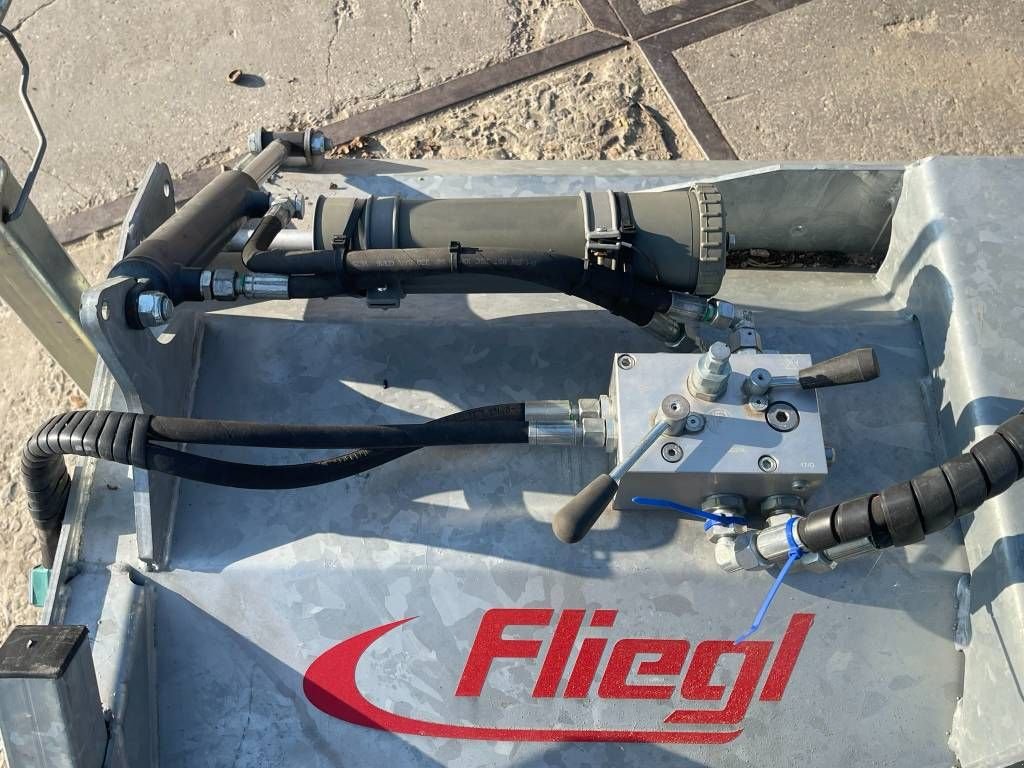 Kehrmaschine tip Fliegl TYP 500 - 2300mm - Excellent Condition, Gebrauchtmaschine in Veldhoven (Poză 8)