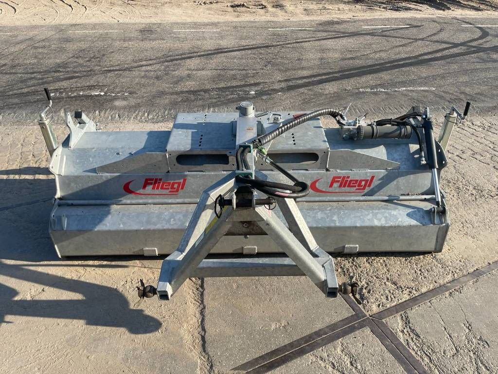 Kehrmaschine του τύπου Fliegl TYP 500 - 2300mm - Excellent Condition, Gebrauchtmaschine σε Veldhoven (Φωτογραφία 5)