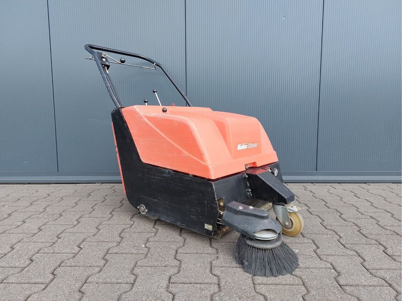 Kehrmaschine типа Hako Hamster 700E, Gebrauchtmaschine в Barneveld (Фотография 1)