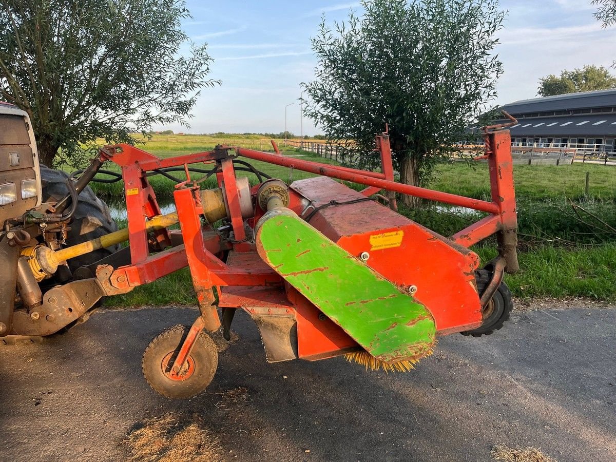 Kehrmaschine tip Holaras A-220-V, Gebrauchtmaschine in Zoeterwoude (Poză 2)