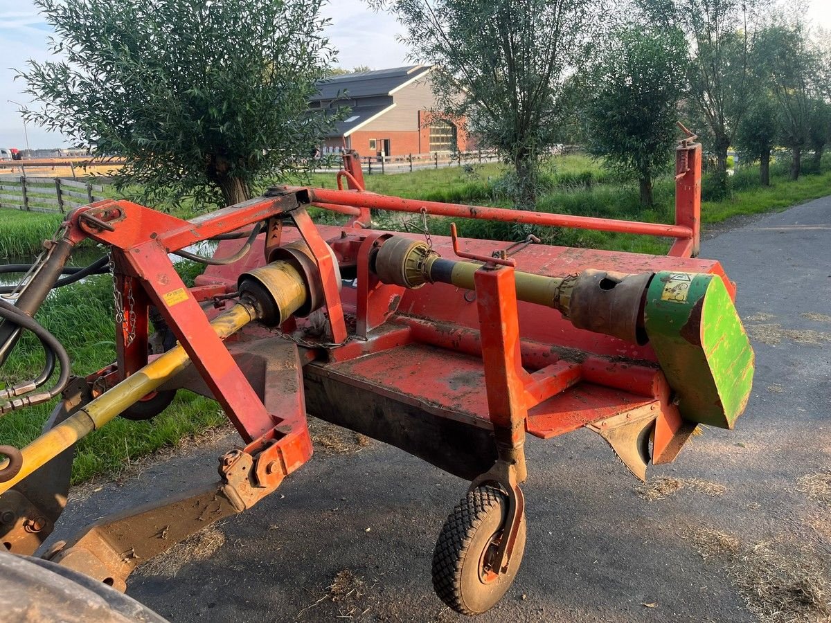 Kehrmaschine van het type Holaras A-220-V, Gebrauchtmaschine in Zoeterwoude (Foto 3)