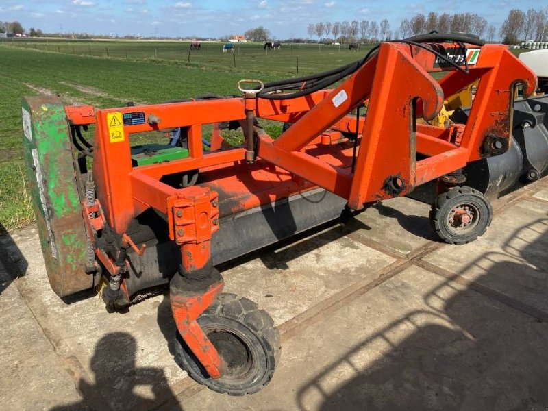 Kehrmaschine van het type Holaras H-220 V SCHAFFER, Gebrauchtmaschine in Roosendaal (Foto 1)