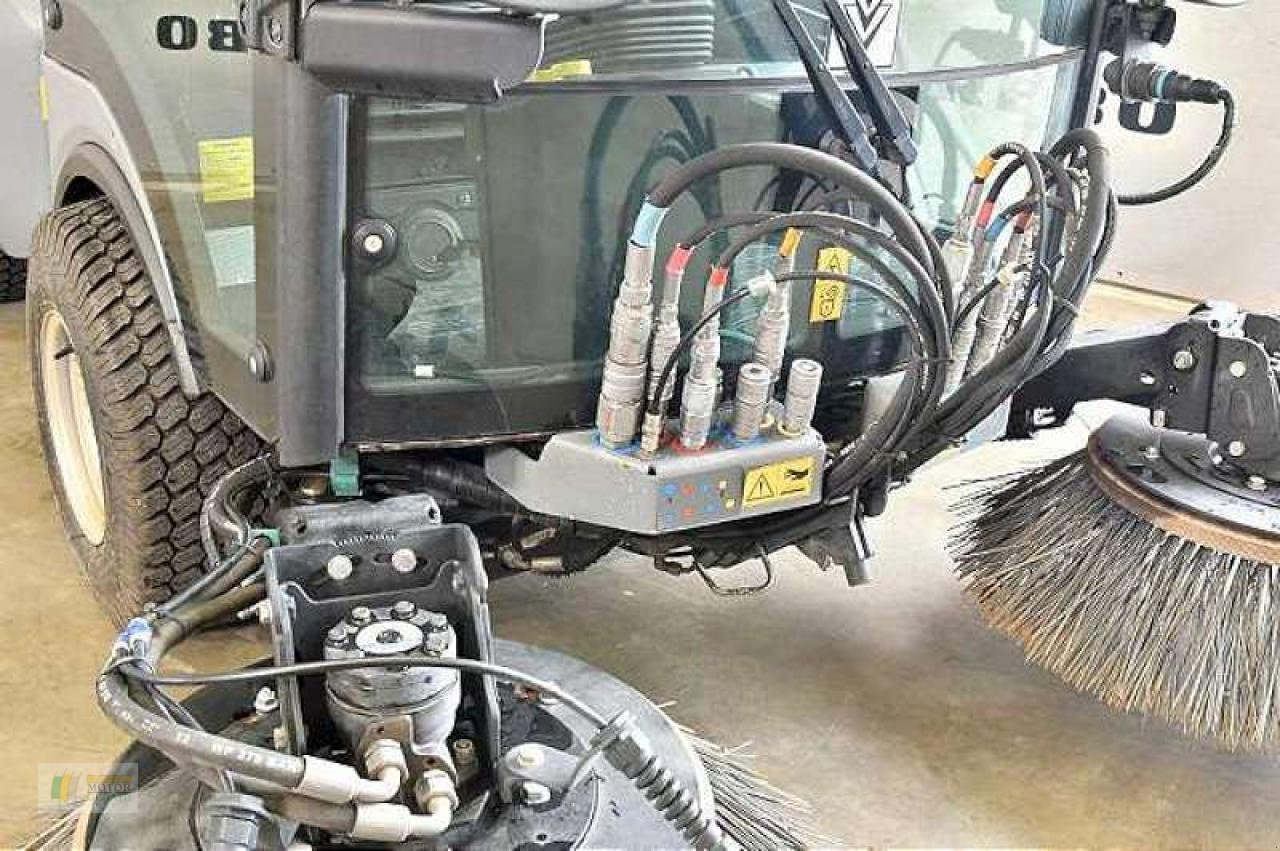 Kehrmaschine a típus Kärcher MC130, Gebrauchtmaschine ekkor: Cloppenburg (Kép 4)