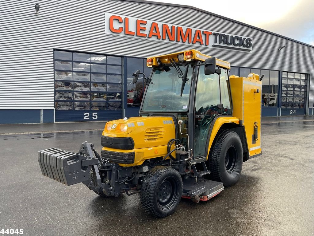 Kehrmaschine typu Kubota STV 40 4WD Wegdekreiniger, Gebrauchtmaschine w ANDELST (Zdjęcie 8)