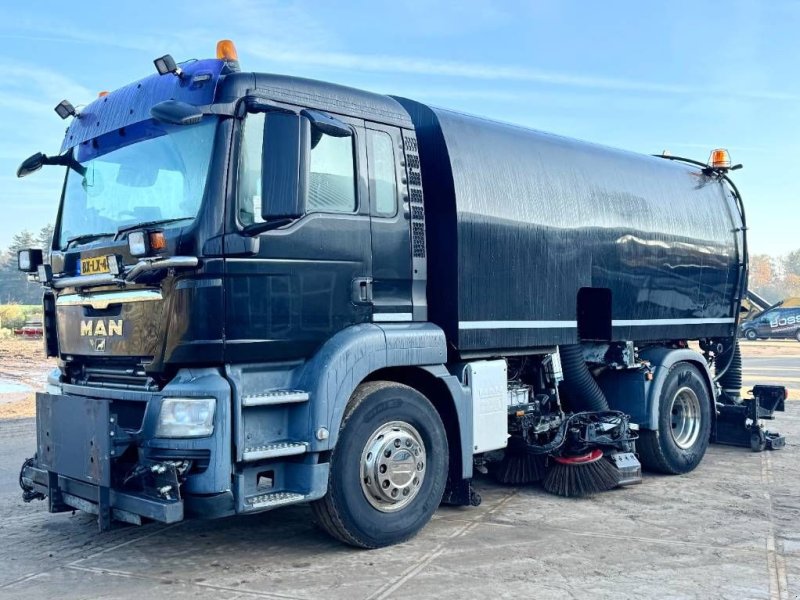 Kehrmaschine of the type MAN TGS18.320 - Dutch Sweeper Truck / Kehrwagen, Gebrauchtmaschine in Veldhoven (Picture 1)