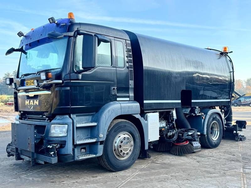 Kehrmaschine del tipo MAN TGS18.320 - Dutch Sweeper Truck / Kehrwagen, Gebrauchtmaschine In Veldhoven (Immagine 1)