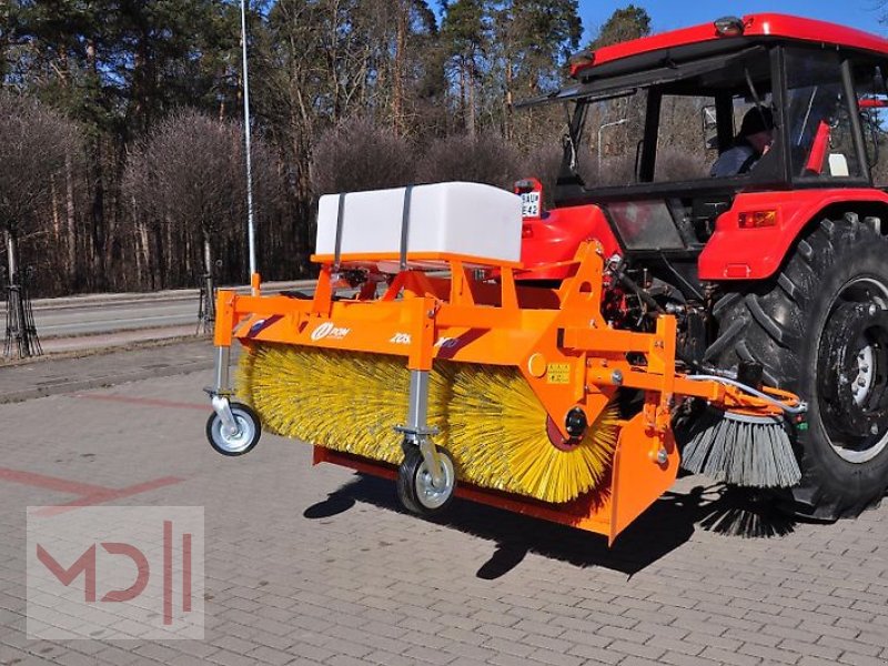 Kehrmaschine del tipo MD Landmaschinen PO Kehrmaschine 2,0m, Neumaschine In Zeven (Immagine 1)