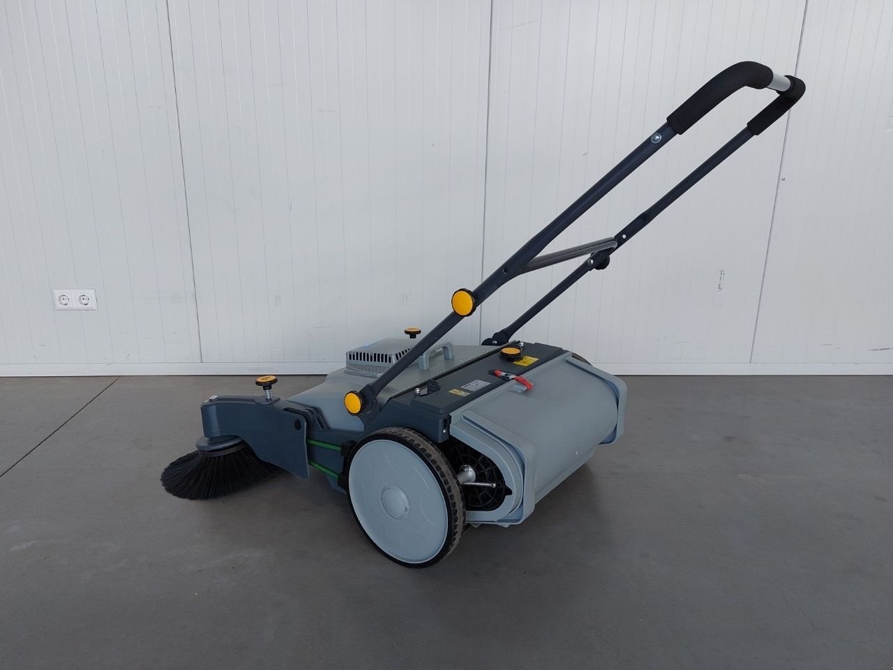 Kehrmaschine του τύπου Meijer V65 Mini Sweeper, Gebrauchtmaschine σε Barneveld (Φωτογραφία 8)