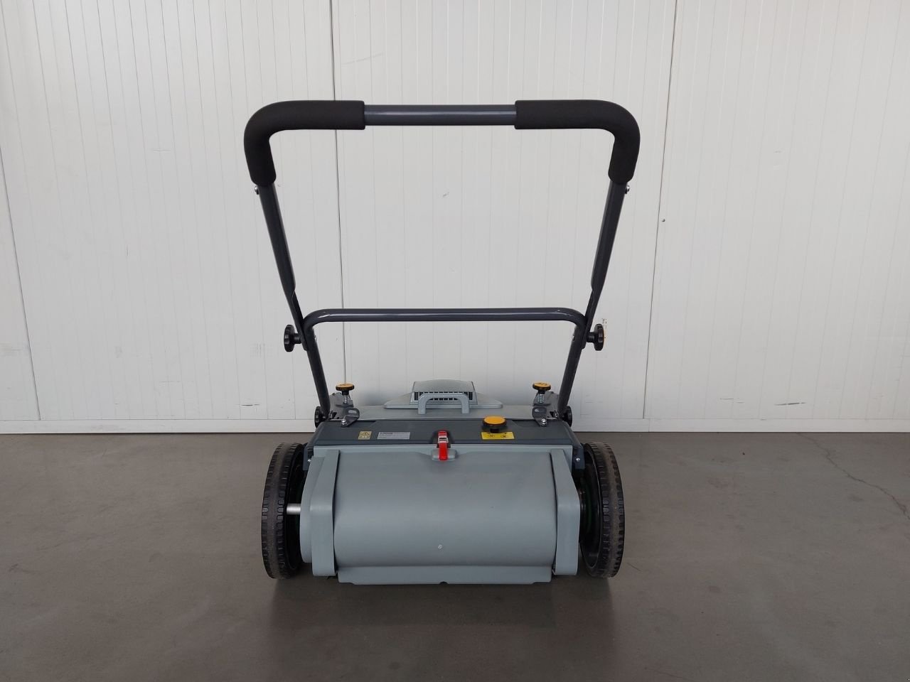 Kehrmaschine του τύπου Meijer V65 Mini Sweeper, Gebrauchtmaschine σε Barneveld (Φωτογραφία 7)