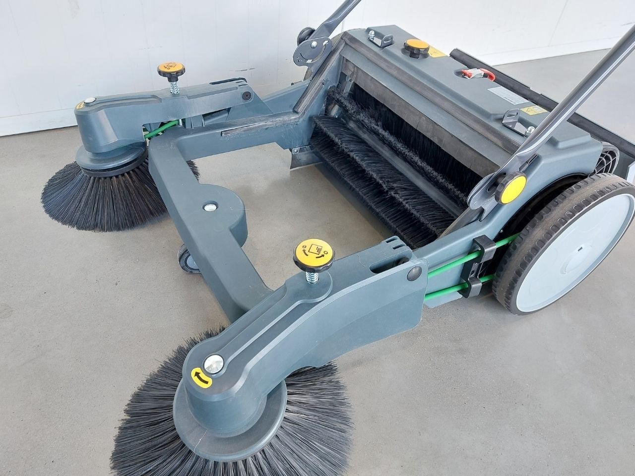 Kehrmaschine a típus Meijer V65 Mini Sweeper, Neumaschine ekkor: Barneveld (Kép 10)