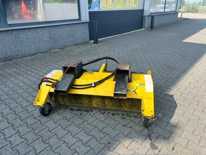 Kehrmaschine van het type MTS 1606 Hydraulische veegborstel, Gebrauchtmaschine in Roermond (Foto 1)