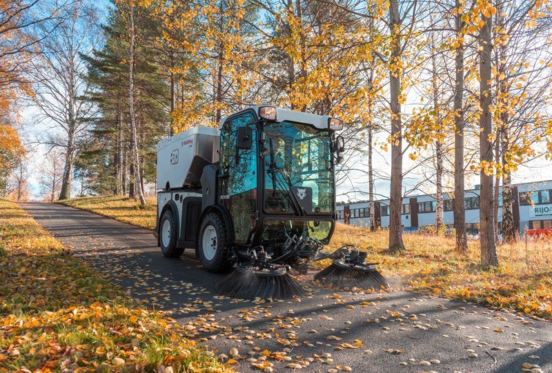 Kehrmaschine от тип Multihog CV400, Neumaschine в Regensdorf (Снимка 1)