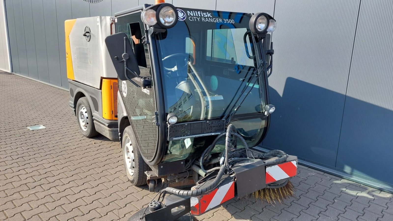 Kehrmaschine a típus Nilfisk City Ranger 3500, Gebrauchtmaschine ekkor: Barneveld (Kép 4)