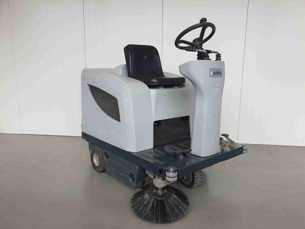 Kehrmaschine του τύπου Nilfisk SR 1100S B, Gebrauchtmaschine σε Barneveld (Φωτογραφία 1)