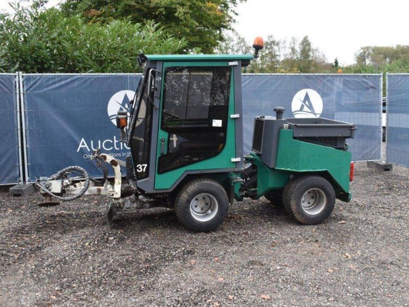 Kehrmaschine van het type Nimos DM-TRAC-204C, Gebrauchtmaschine in Antwerpen (Foto 1)