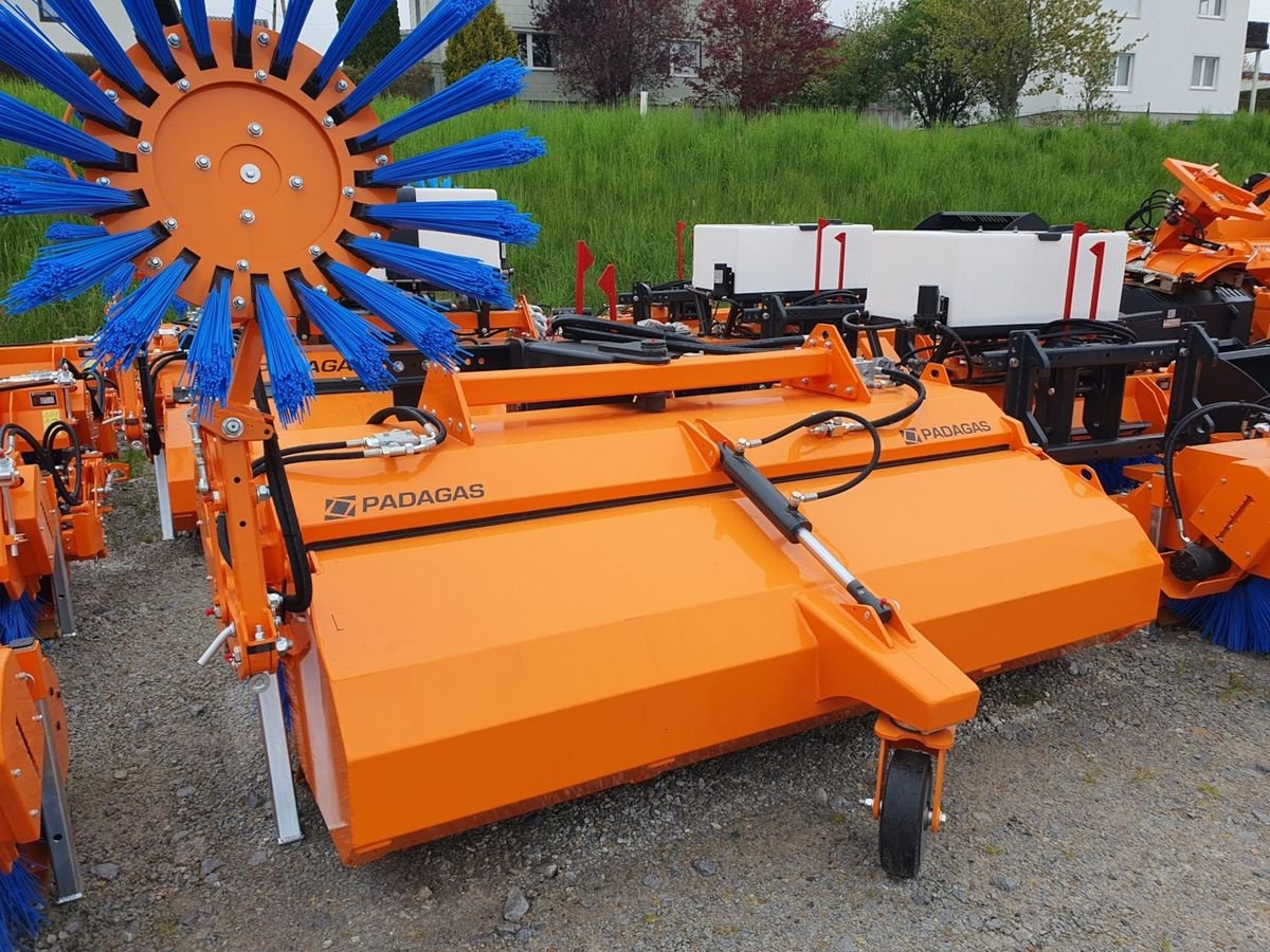 Kehrmaschine typu Padagas PROFI KEHRMASCHINE Traktor Radlader Bema Adler, Neumaschine v Aigen-Schlägl (Obrázek 3)
