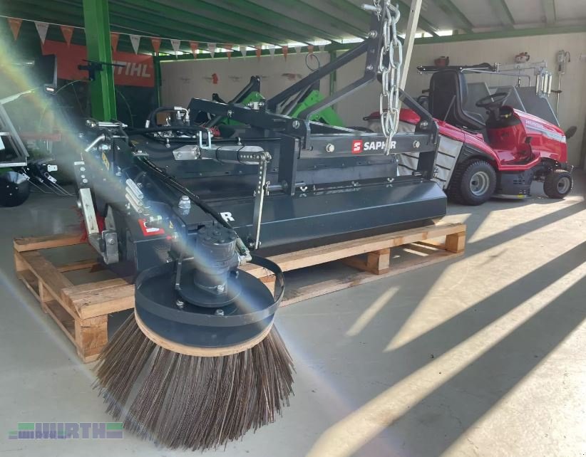 Kehrmaschine del tipo Saphir FKM 181 Dreipunktanbau-Kehrmaschine und hydraulischer Antrieb, Neumaschine en Buchdorf (Imagen 3)