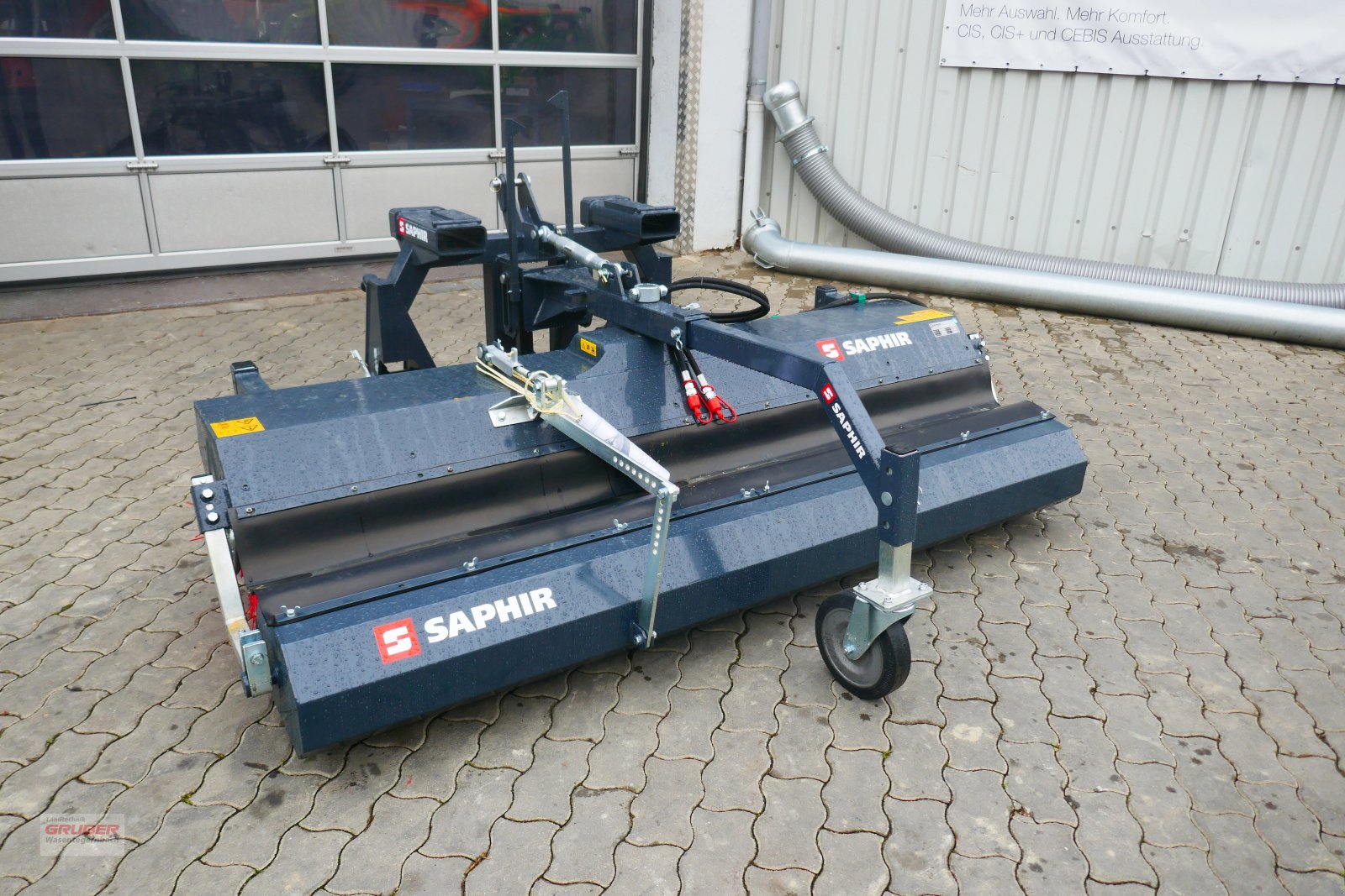 Kehrmaschine от тип Saphir GKM 231 inkl. Kombiaufnahme (Euro, Dreipunkt, Staplergabel), Neumaschine в Dorfen (Снимка 1)