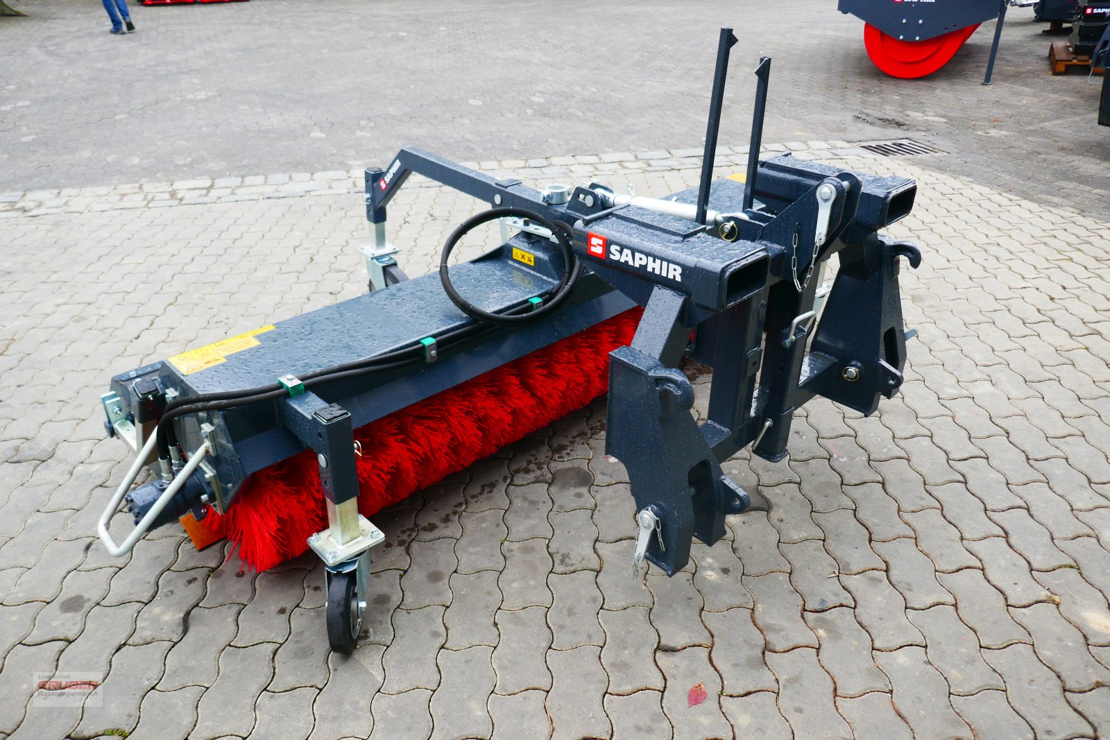 Kehrmaschine del tipo Saphir GKM 231 inkl. Kombiaufnahme (Euro, Dreipunkt, Staplergabel), Neumaschine In Dorfen (Immagine 7)