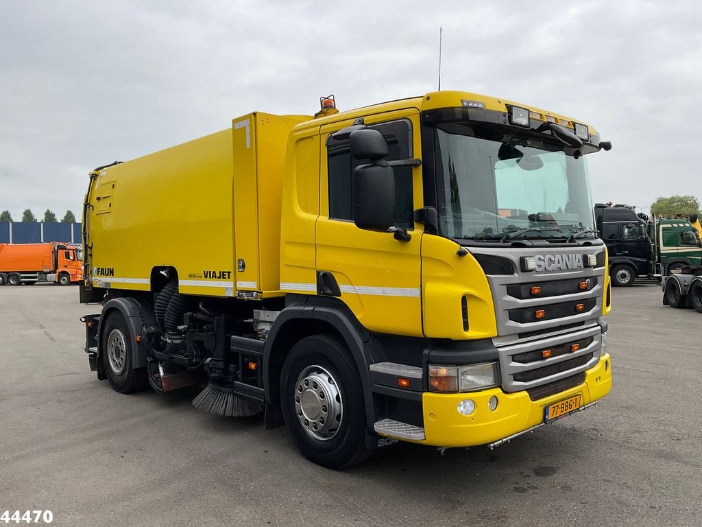 Kehrmaschine типа Scania P 230 Faun Viajet 7R HS Just 205.122 km!, Gebrauchtmaschine в ANDELST (Фотография 4)